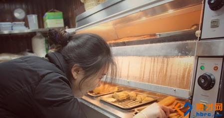 沈杨：90后大学女生刚毕业就开豆腐脑店创业